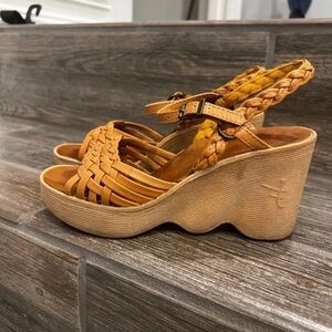 Famolare Hi There Leather Wedge Sandals